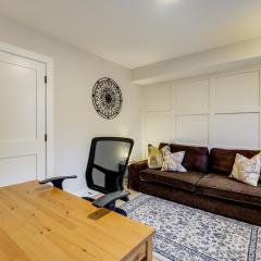 Walk to Metro and Downtown! Cozy Silver Spring Apt