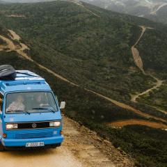 rent a campervan vw t3 azul in Algarve Portugal