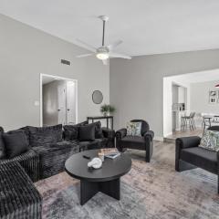 Modern 3BR Austin Stay Sleeps 8 Free Parking