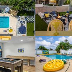 Sleeps 12 Pool Hot Tub Putt Putt Game Room