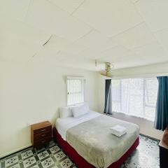 Ocean Cottage Private Double Twin Room in Nuku'alofa Town