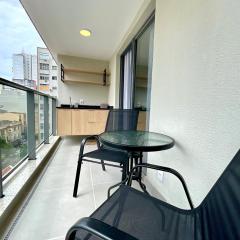 Apartamento Inteiro Novo Praia, 2 Varandas, Piscina e Vista Parcial MAC