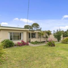 Cosy cottage at Coronet Bay