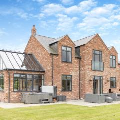 5 Bed in Penrhos 80686