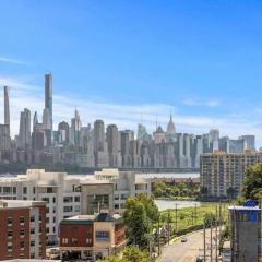 Modern Luxury 4BR Home Den NYC Views