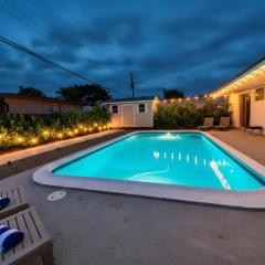 Private Pool Villa Tropical Retreat Near Beach
