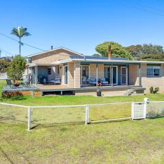 Kianga Lodge, 1 Sunset Blvd