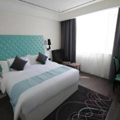 Xana Lite Korla Xiangli Avenue Food Street