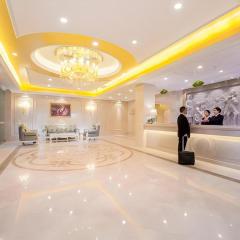 Vienna Hotel Chengdu Chunxi Road Lijiatuo Metro Station