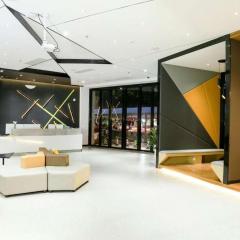 IU Hotels·Nanning Zoo Metro Station RT-Mart