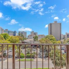 New | Modern 1 Bedroom Retreat | Pool | Balcony | Recently Remodeled