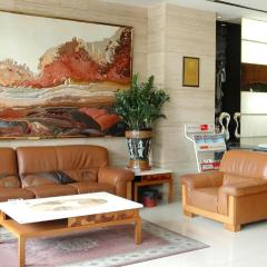 Jinzhou International Business Hotel