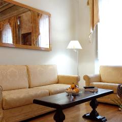 Tornabuoni La Petite Suite