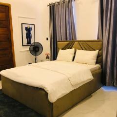 Luxury Private 1 Bedroom in a Shared Duplex