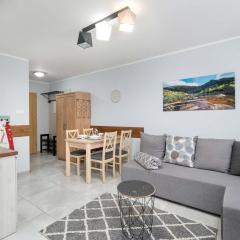 Charming Studio with Parking and Balcony in Karpacz by Noclegi Renters