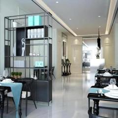 Xana Hotelle·Heze Railyway Station