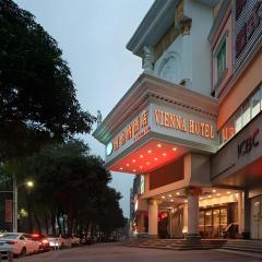 Vienna Hotel 5.0 Qingyuan City Plaza Lianjiang Road