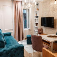 Tomin sokak Apartment