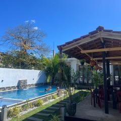 Indunil Family Residence With Pool Hiriketiya