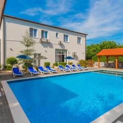 Villa Elena - Makarska by Villas Guide