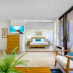 35th Floor Ocean View with Free Parking, Near Waikiki Beach