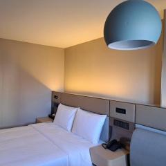 丰居 中壢 Via Hotel Zhongli