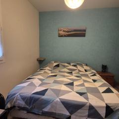 Chambre avc salle de bain chez l habitant a Montfaucon