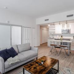 TWO CozySuites Sky Central Rooftop Pool #26