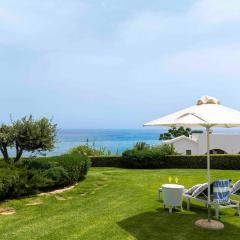 Sirena Solis Villa - Elegant 5-bedroom Sea View Retreat near Sirena Bay