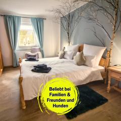 Ferienwohnung im Sauerland Hunde willkommen Kamin und Garten am Waldrand Muehls-Sauerland