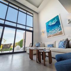 Beautiful 2BR Mesca Beach Front Loft in Soma bay