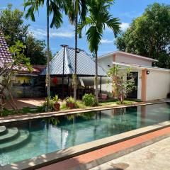 Spacious Khmer Villa - Pool - Fast Wi-Fi