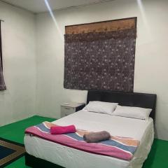 OYO 91250 Roomstay Awie