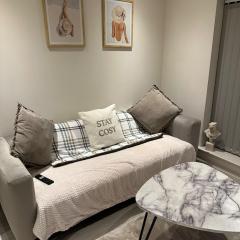 Sleek Contemporary Luxury One-Bedroom Apt