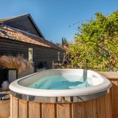 The Butterchurn - Uk50805