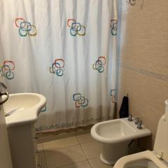 Amplio 4 ambientes a la calle