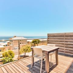Camps Bay Luxury studio apartment - The Crystal