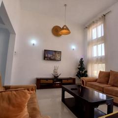 Ary Homestay Nyali- Town Home Behind Citymall