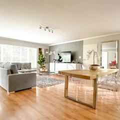 Luxury Garden Apartment - The Grey