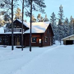Pine Forest Hideout - Villa Tapiontytär