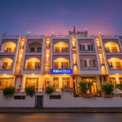 FabHotel Rajlaxmi Palace - Sindhi canmp bus stand,Ashok Vihar metro station