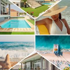 SPECTACULAR VILLA PARKiNG POWERFUl WiFi SEAViEW