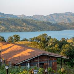 CosmicStays Birdsong Cottage Hilltop Lakeview Stay