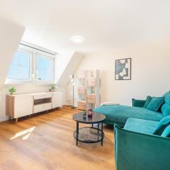 Stylisch möblierte Altstadt Suite an der Nürnberger Burg - 2 Min zum Christkindlesmarkt - Beamer und Leinwände - Voll möbliert