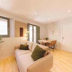 Bravissimo Calderers La Daina, next to the Onyar river