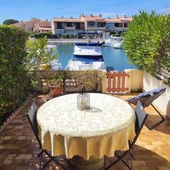 VILLA AUX CAPELLANS SUR LA MARINA POUR 4 PERSONNES - vue Marina - Parking - plage à 5 min à pied