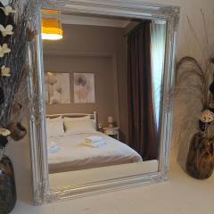 Stefani retro luxury apartments