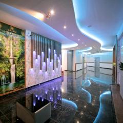 LUMARISE Premium Wayanad Business Hotel