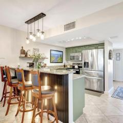 Everglades Gator at Roland - Pool Side- Lake Side