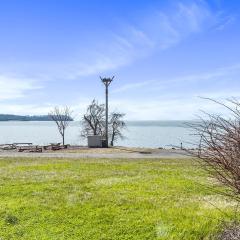 Top Floor Standard Suite Bay View TBSSBV